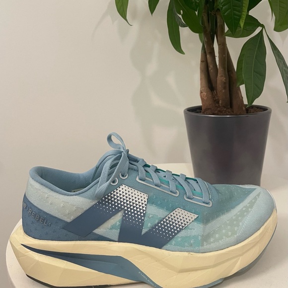 New Balance Shoes - New Balance FuelCell Rebel v4 Running Shoes Trainers Blue | Women 7.5